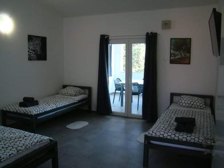 Aurelia Apartments, Vir Exterior photo